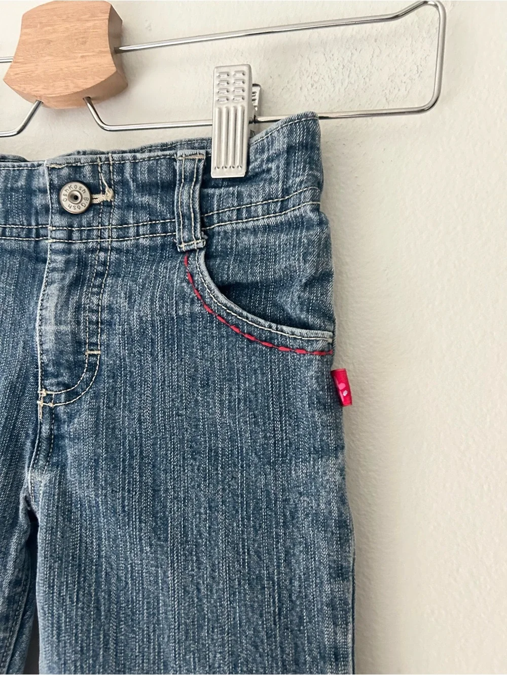 Vintage OshKosh B’gosh Girls Size 5 Denim Jeans Pink Embroidered Details